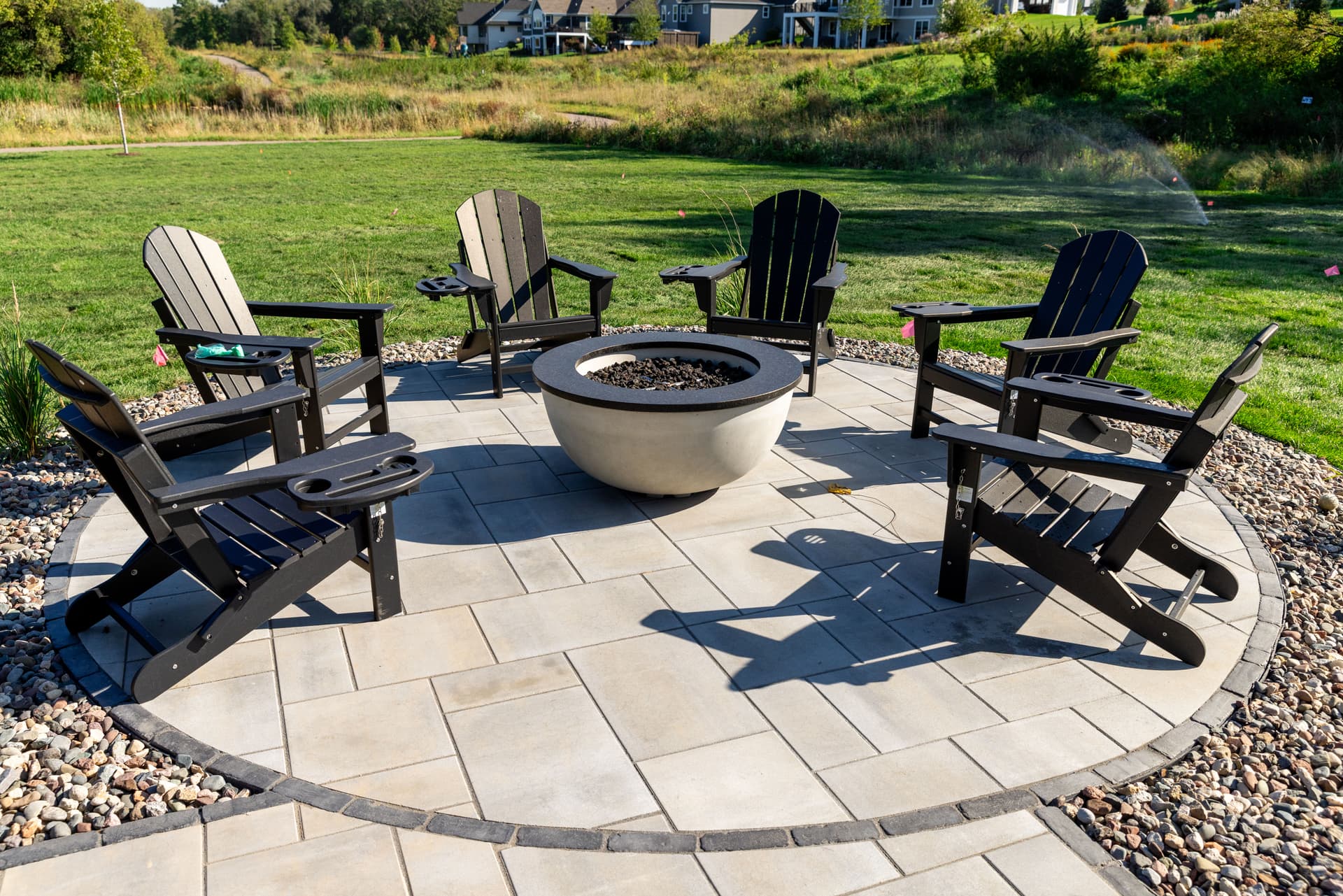 Gallery photos for Cozy Fire Pit Design for Ultimate Relaxation: Image #2