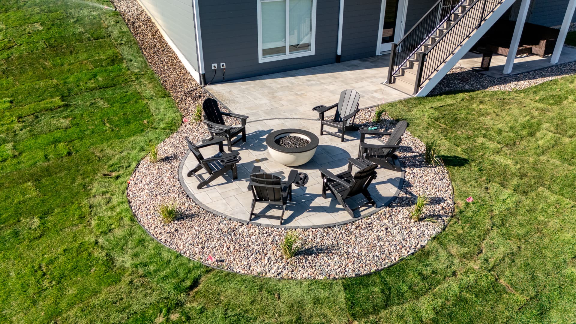 Gallery photos for Cozy Fire Pit Design for Ultimate Relaxation: Image #1