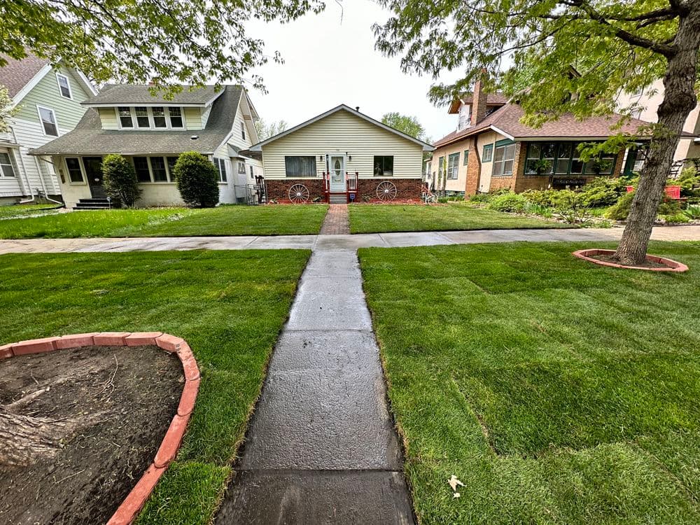 Contemporary outdoor kitchen setup